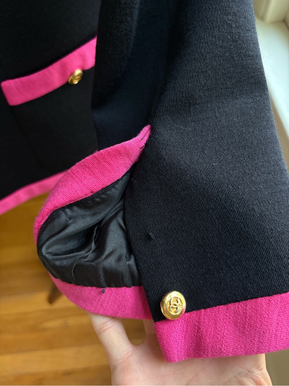 CHANEL 90s Black and Barbie Pink Wool Knit Jacket FR 36 US 4 Karl Lagerfeld - Picture 9 of 14